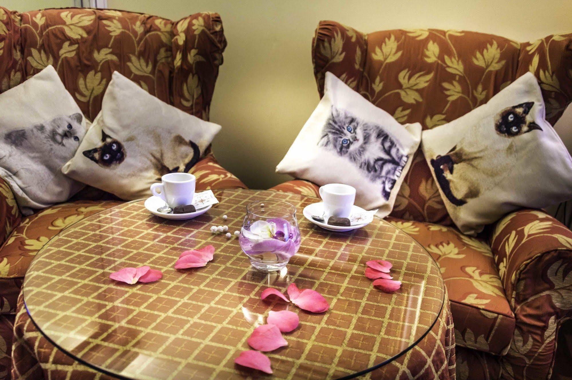 Hotel La Bussola โนวารา ภายนอก รูปภาพ